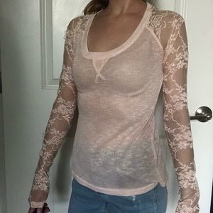 ⭐️ NWT Light Knit Sweater